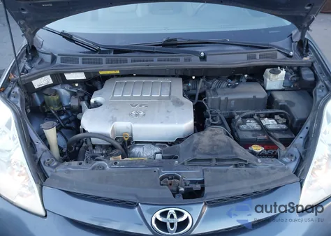 2010 Toyota Sienna Le from USA, damaged, VIN 5TDKK4CC6AS326531